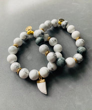 Load image into Gallery viewer, Calming howlite and eagle eye beaded bracelet set