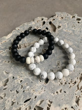 Load image into Gallery viewer, Mens white and black agate with sterling focal beaded bracelet
