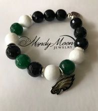 Load image into Gallery viewer, Philadephia Eagles beaded stretch charm bracelet
